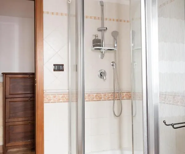 Elegant & Quiet Next To Colosseo *