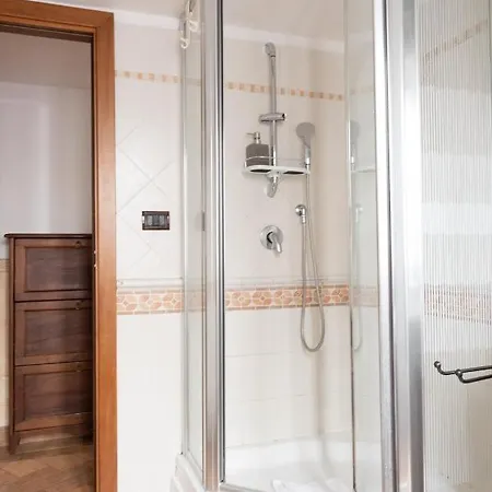 Monti - 5 Minute Walk To Colosseum & Metro *