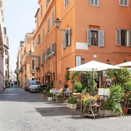 Elegant & Quiet Next To Colosseo Apartment *